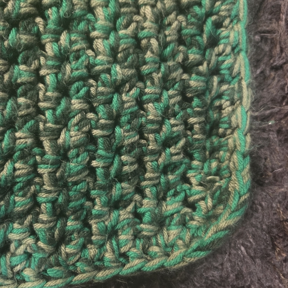 Vintage Handmade Crochet Afghan Throw Green/Gold Blend Retro 50” x 30” EUC - Picture 2 of 4